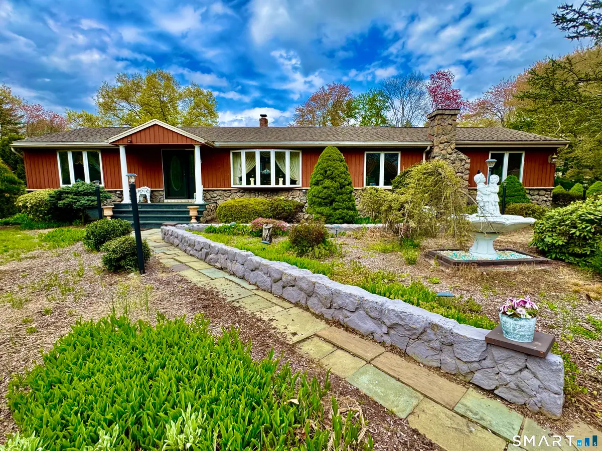 22 Larkspur Drive, Trumbull, CT 06611 - #1