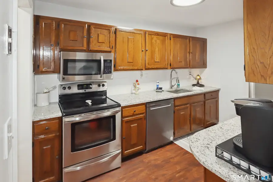 140 Kane Street #B9, West Hartford, CT 06119 - #2