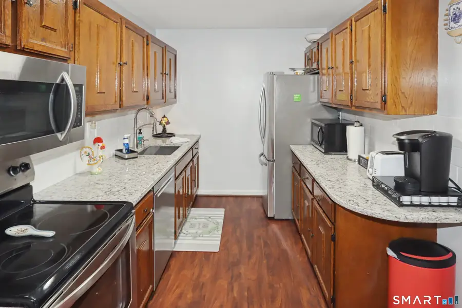140 Kane Street #B9, West Hartford, CT 06119 - #3