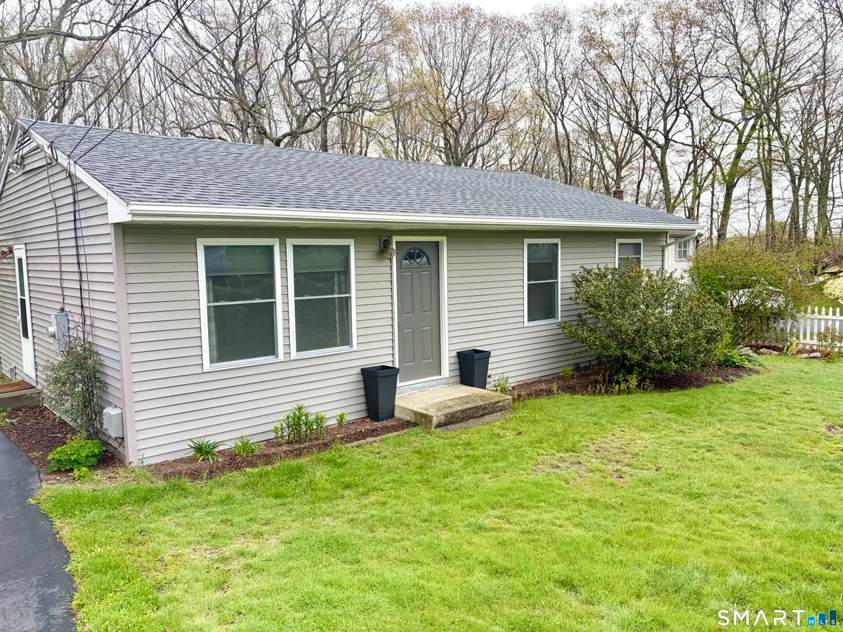 21 Whittle Street, Old Mystic, CT 06355 - #1