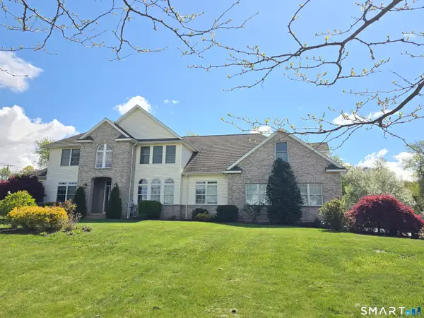 12 Copper Beech Drive, Middletown, CT 06457