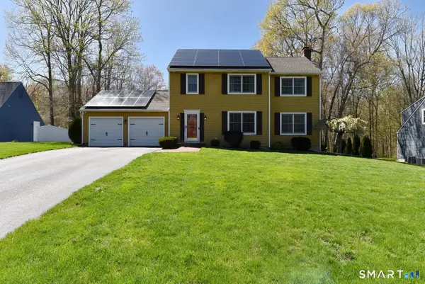 31 North Maple Street, East Hampton, CT 06424