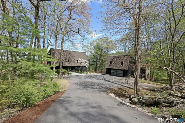 12 Hillcrest Court, Ridgefield, CT 06877