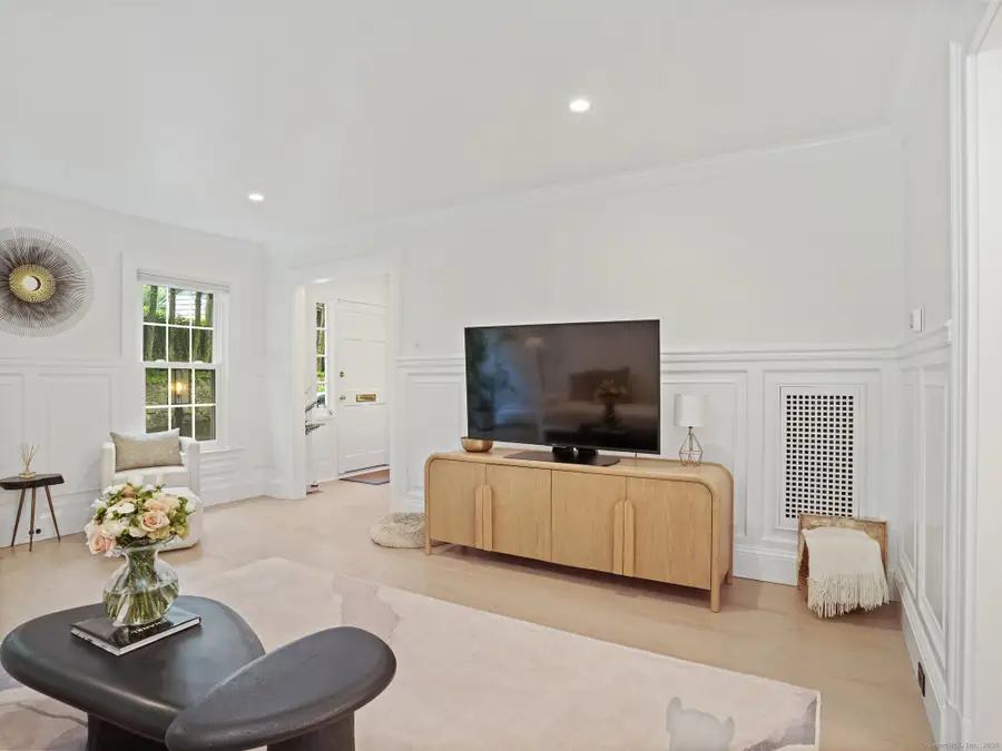 253 New Norwalk Road #5, New Canaan, CT 06840 - #2