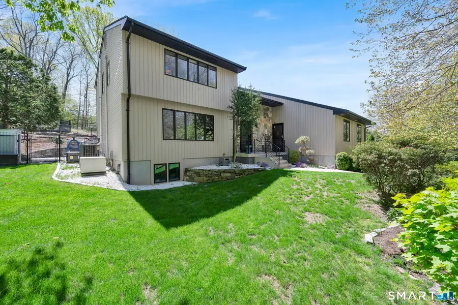 26 Hampton Drive, Manchester, CT 06040 - #2