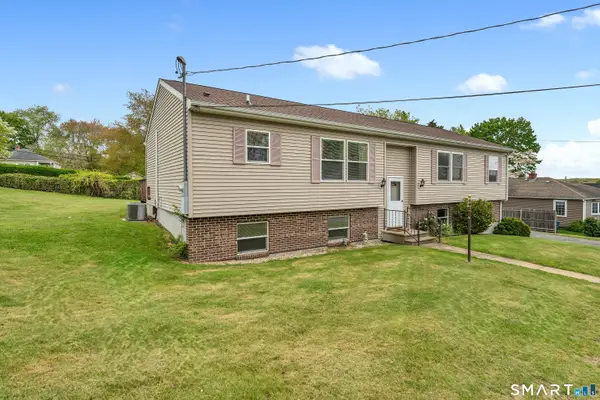 37 Third Avenue, Waterford, CT 06385