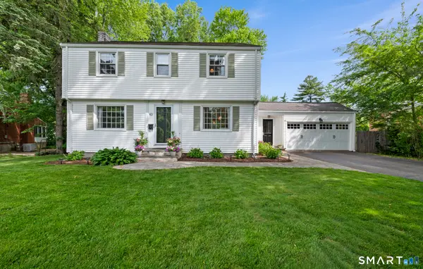 43 Crabapple Road, West Hartford, CT 06117