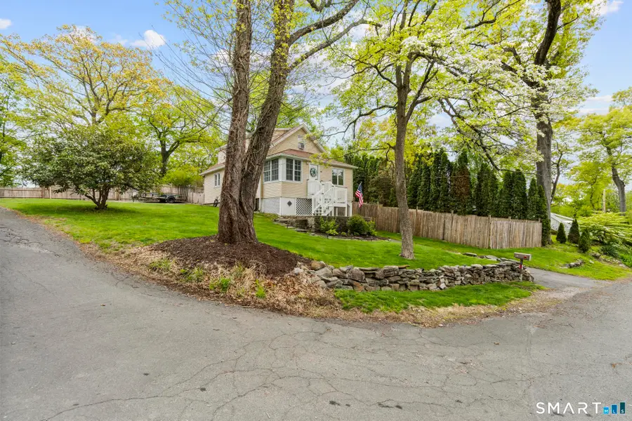 60 Shinnacock Trail, Shelton, CT 06484 - #2