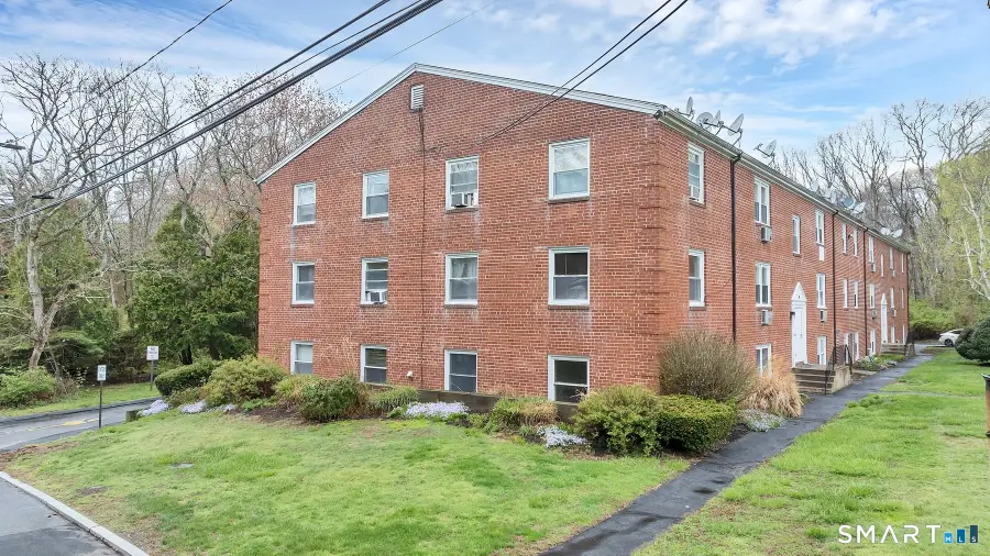 111 Niles Hill Road #E, New London, CT 06320 - #2