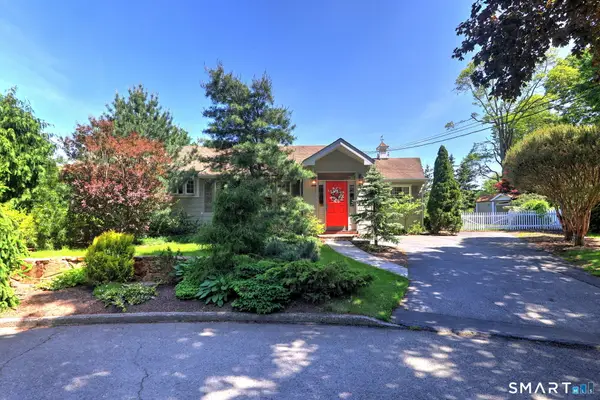 44 Knollwood Road, Milford, CT 06460