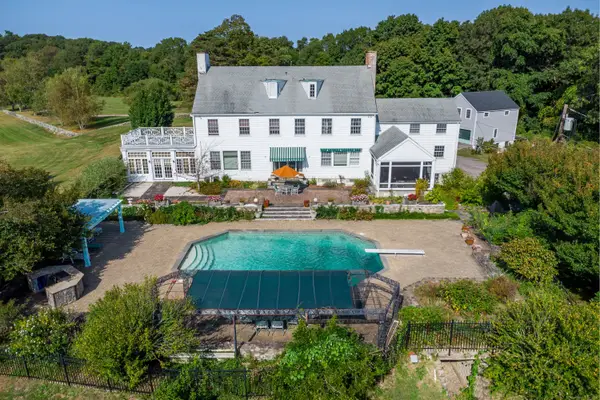 49 Great Ring Road, Newtown, CT 06482