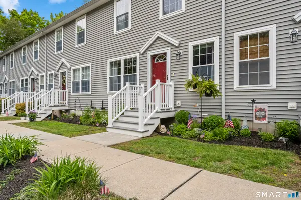 10 Cathcart Drive #8, Griswold, CT 06351