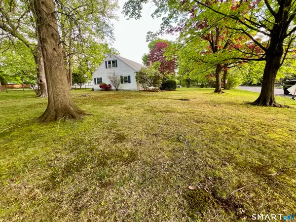 6 Sanford Lane, Stamford, CT 06905