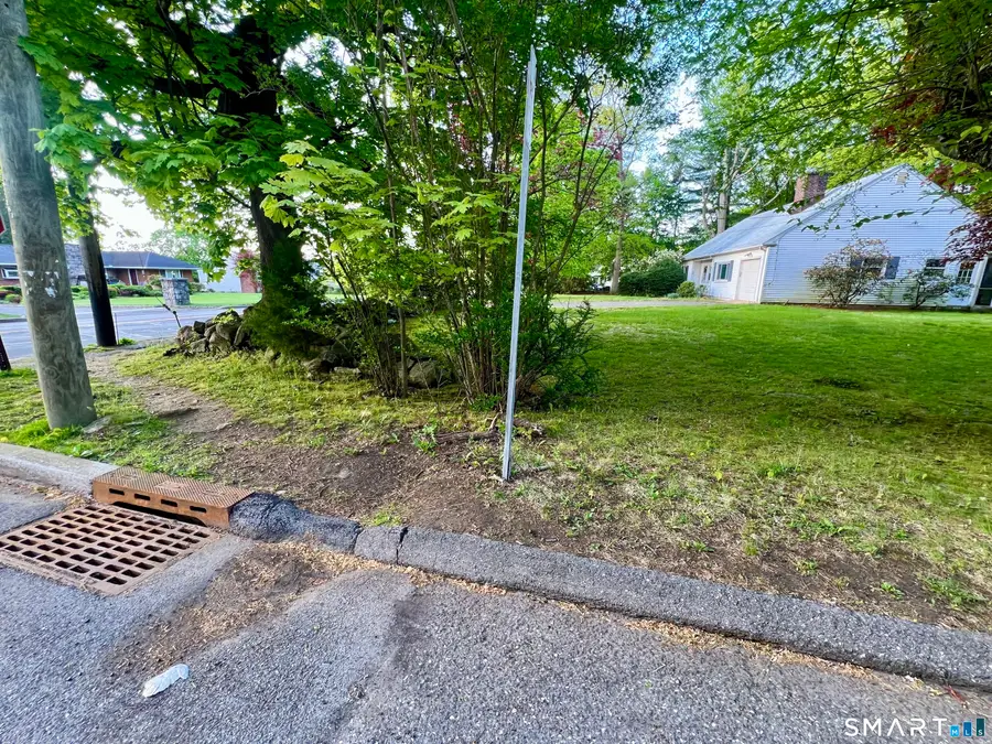 6 Sanford Lane, Stamford, CT 06905 - #3