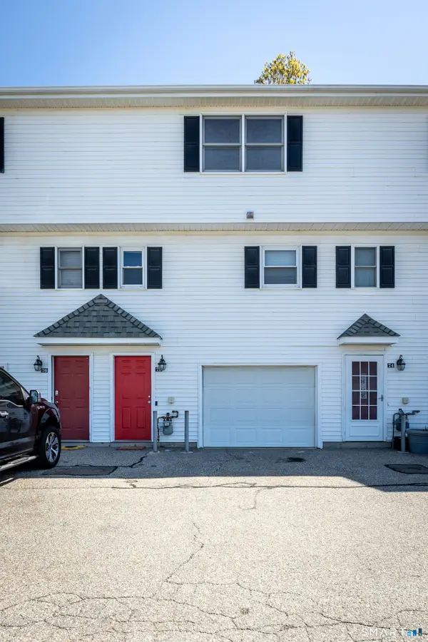 75 Commodore Commons #75, Derby, CT 06418