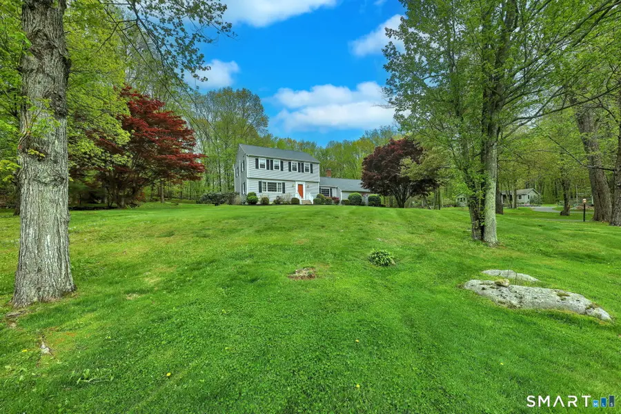 41 Tuttle Court, Bethany, CT 06524 - #3
