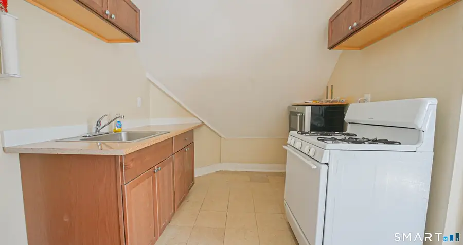40 Shelter Street, New Haven, CT 06513 - #3