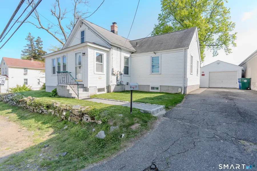 25 Mckinley Avenue, Stratford, CT 06615 - #2