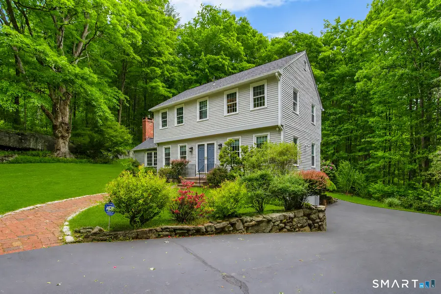 29 Hungry Hill Circle, Guilford, CT 06437 - #2