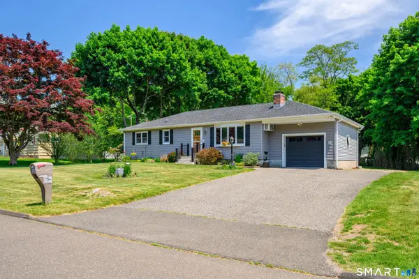 13 Valley Stream Drive, Danbury, CT 06811