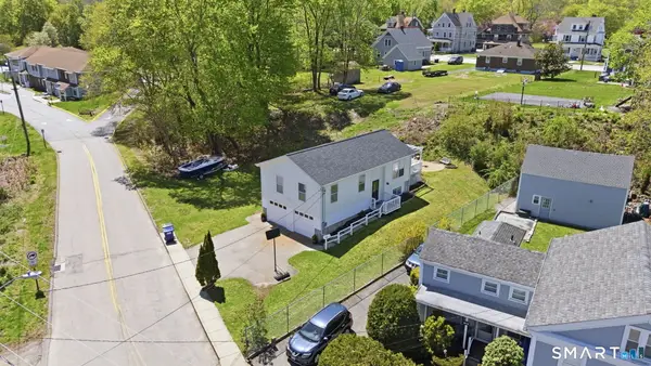 21 Chase Street, Stonington, CT 06379