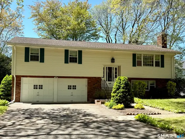 75 Masna Place, Stratford, CT 06614
