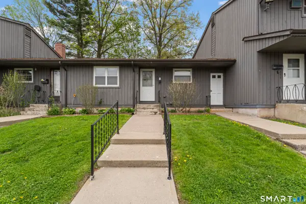 255 Williamstown Court #255, Newington, CT 06111