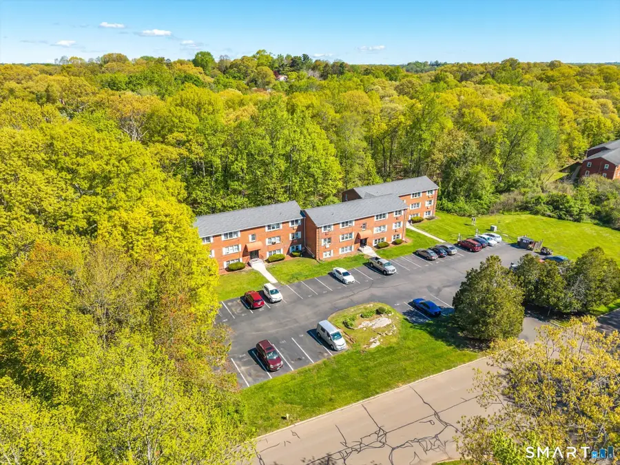40-44 Briarwood Lane, Branford, CT 06405 - #3
