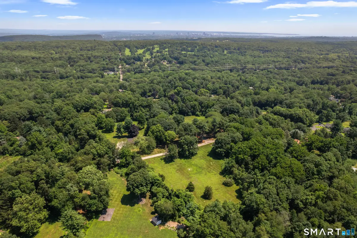 107 Ansonia Road, Woodbridge, CT 06525 - #1