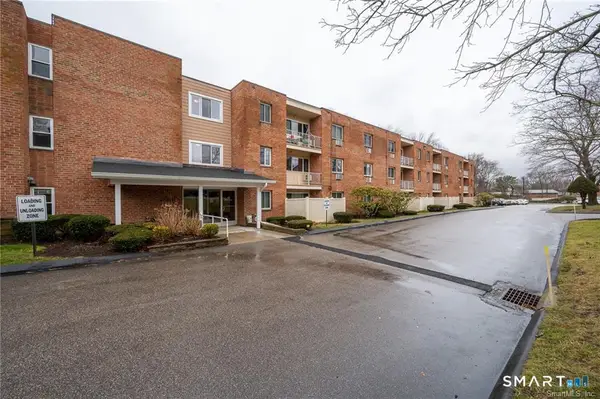 65 Westridge Road #D8, New London, CT 06320