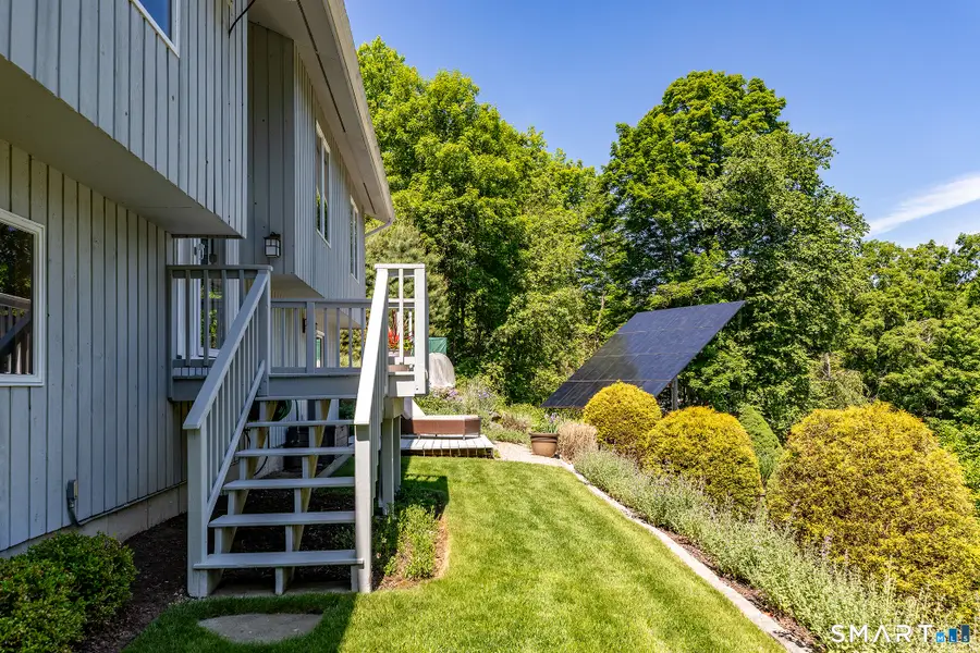19 Hilldale Road, New Fairfield, CT 06812 - #3