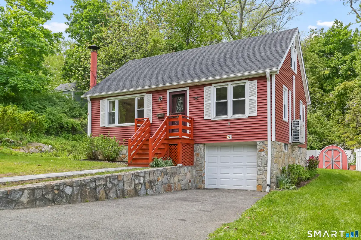 18 Dawn Street, Fairfield, CT 06824 - #1