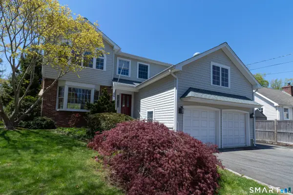 9 Howd Avenue, Branford, CT 06405
