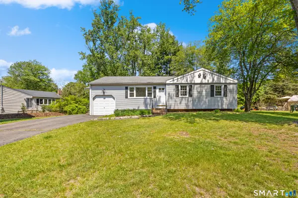 21 Fawn Drive, Cheshire, CT 06410