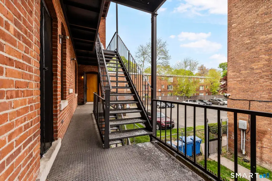 16-20 Townley Street #D2, Hartford, CT 06105 - #3