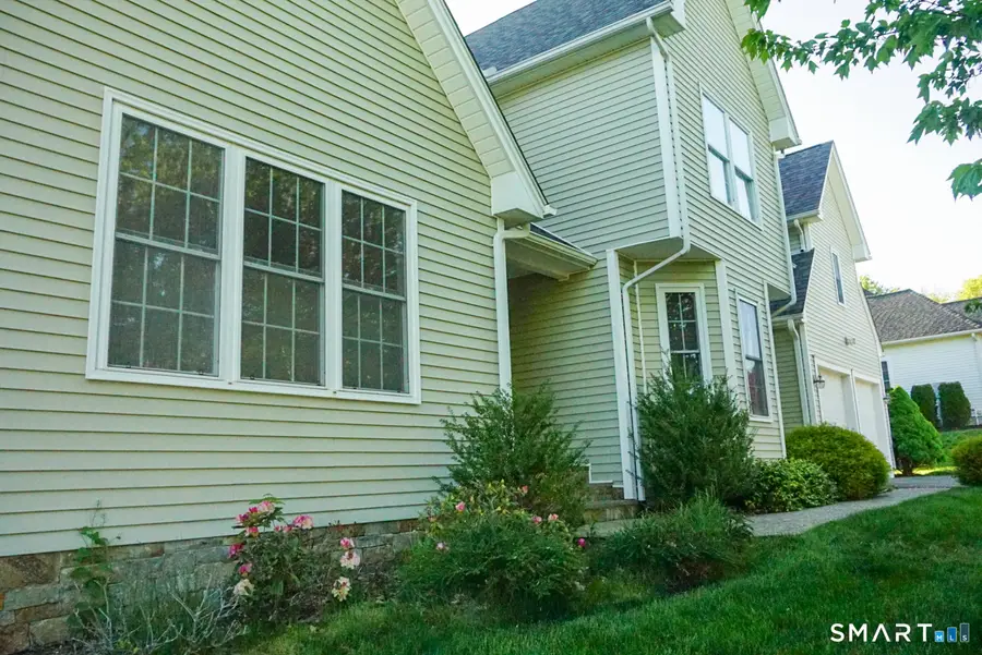 33 Knoll Ridge Court, Middletown, CT 06457 - #3