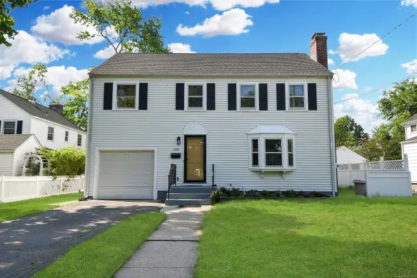 1729 Boulevard, West Hartford, CT 06107
