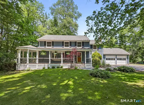 8 Ann Mar Lane, Simsbury, CT 06070
