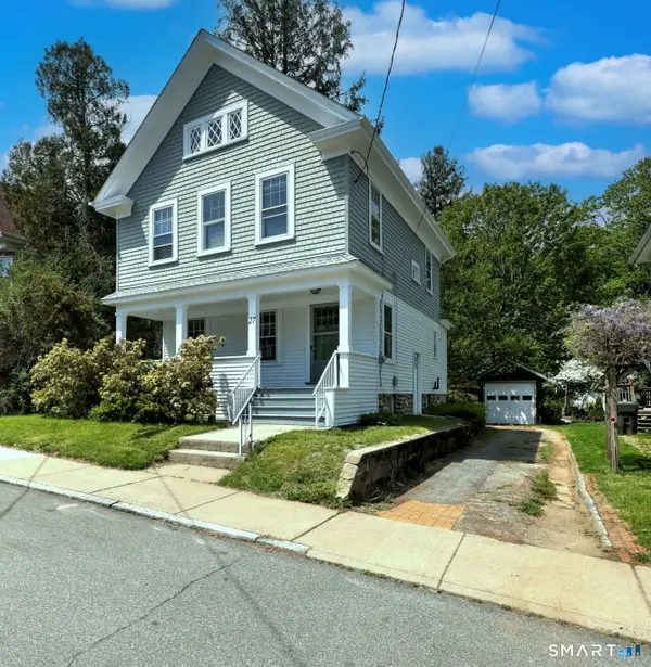 27 Gorton Street, New London, CT 06320