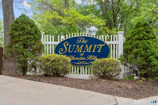 25 Hamden Hills Drive #52, Hamden, CT 06518