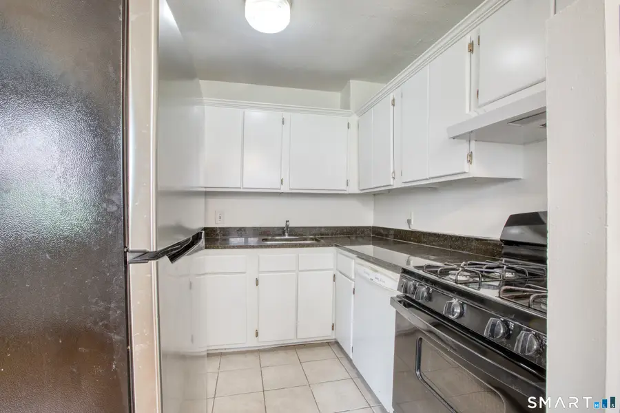11 Bedford Avenue #Q2, Norwalk, CT 06850 - #3