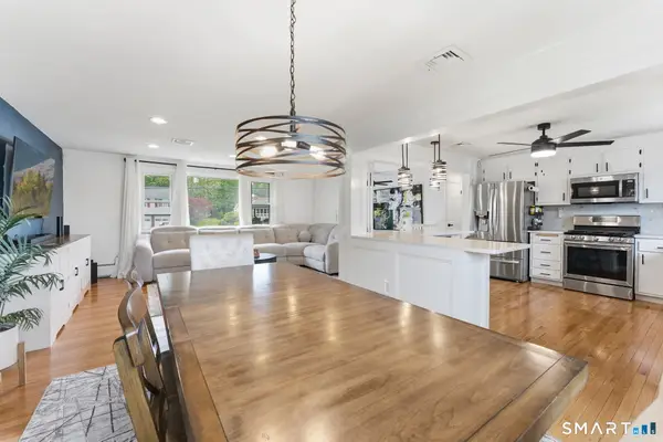 16 Ridge Crest Circle, Wethersfield, CT 06109