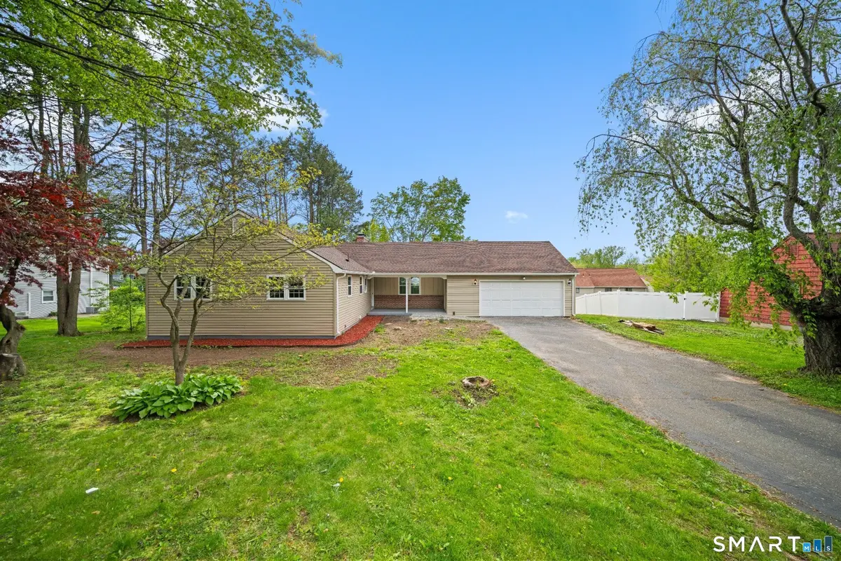 7 Cannon Street, Windsor Locks, CT 06096 - #1