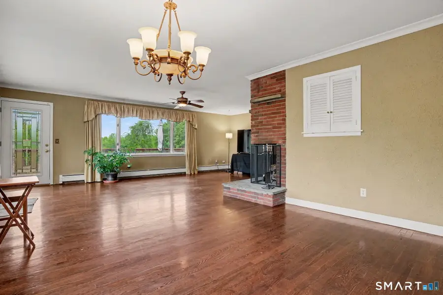 13 Governors Lane, Bethel, CT 06801 - #3