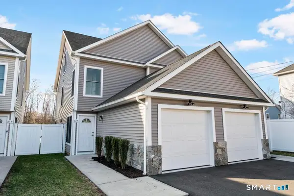 22 a Merritt Avenue, Woodbridge, CT 06525