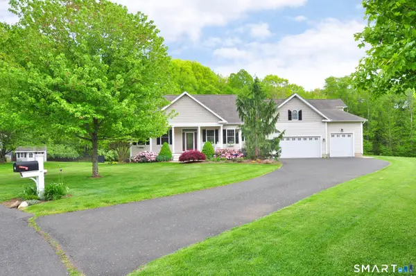 19 Claire Lane, Bloomfield, CT 06002