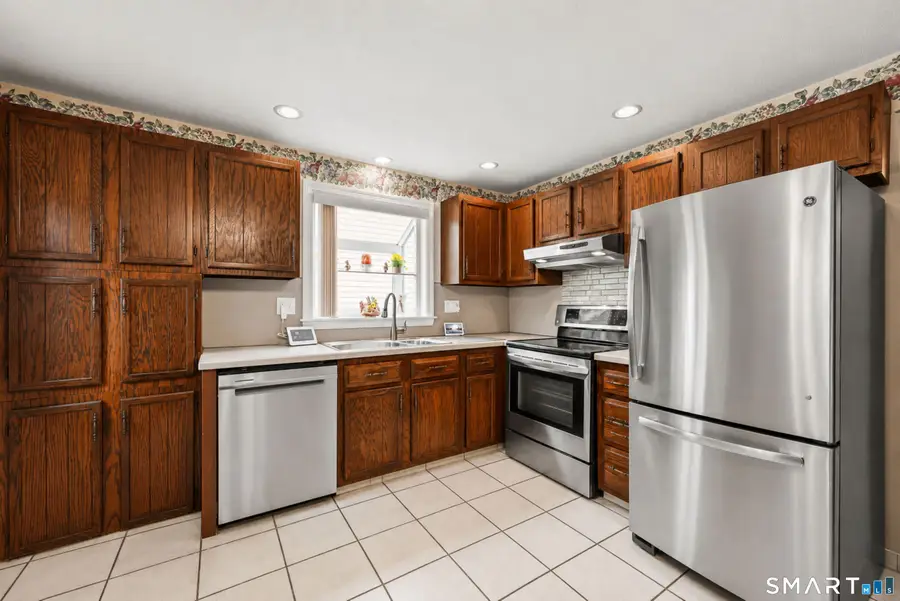 30 Hawthorne Street, Bristol, CT 06010 - #3