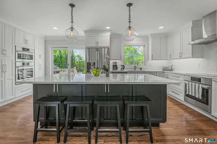 9 Schoolhouse Place, Ridgefield, CT 06877 - #3