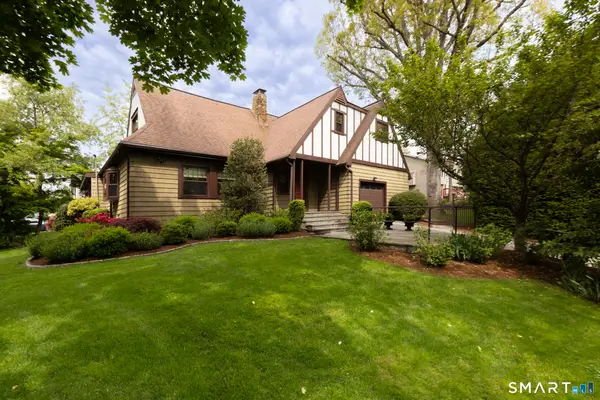 6 Bon Air Avenue, Stamford, CT 06907