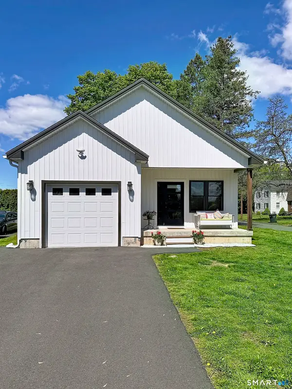 21 Birge Avenue, Windsor Locks, CT 06096